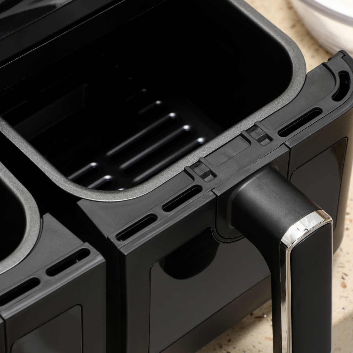 Dual Air Fryer 8L 2 Baskets 8 Presets Timer 2500W Cookbook Non-stick UK Plug